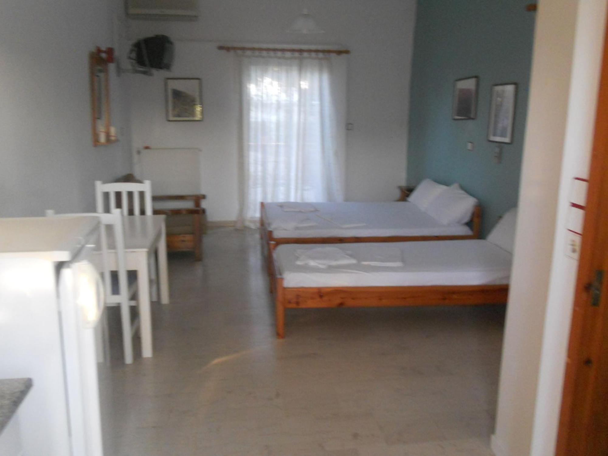Assimakis Hotel Фінікунда Екстер'єр фото
